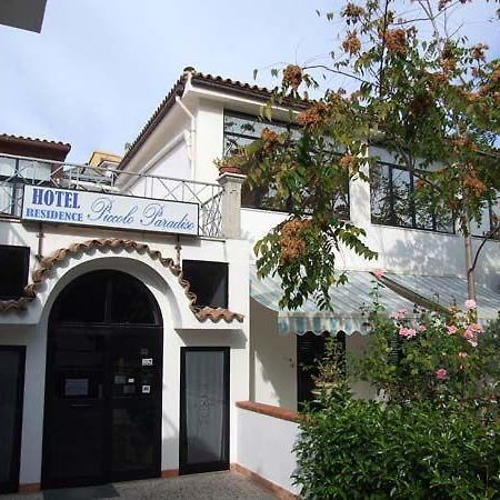 Hotel Piccolo Paradiso Di Rodi Garganico Buitenkant foto