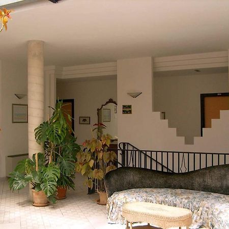 Hotel Piccolo Paradiso Di Rodi Garganico Buitenkant foto