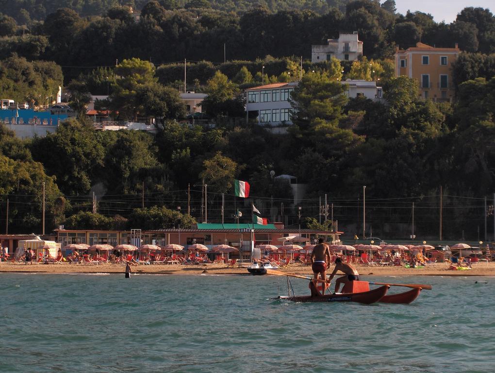 Hotel Piccolo Paradiso Di Rodi Garganico Buitenkant foto