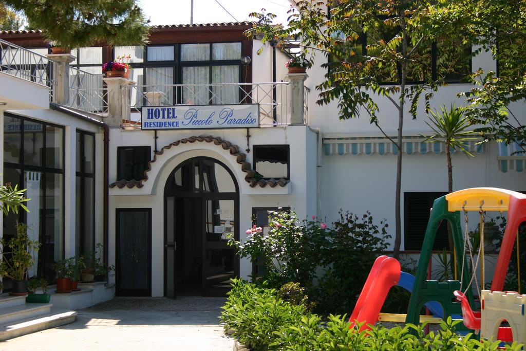 Hotel Piccolo Paradiso Di Rodi Garganico Buitenkant foto